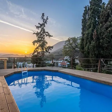 Traditional House With Private Pool Ретимно